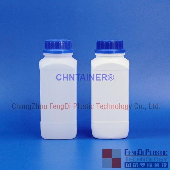 CHNTAINER 34 oz Natural HDPE Plastic Square Bottles (Blue Leak-proof/Tamper-Evident Cap)