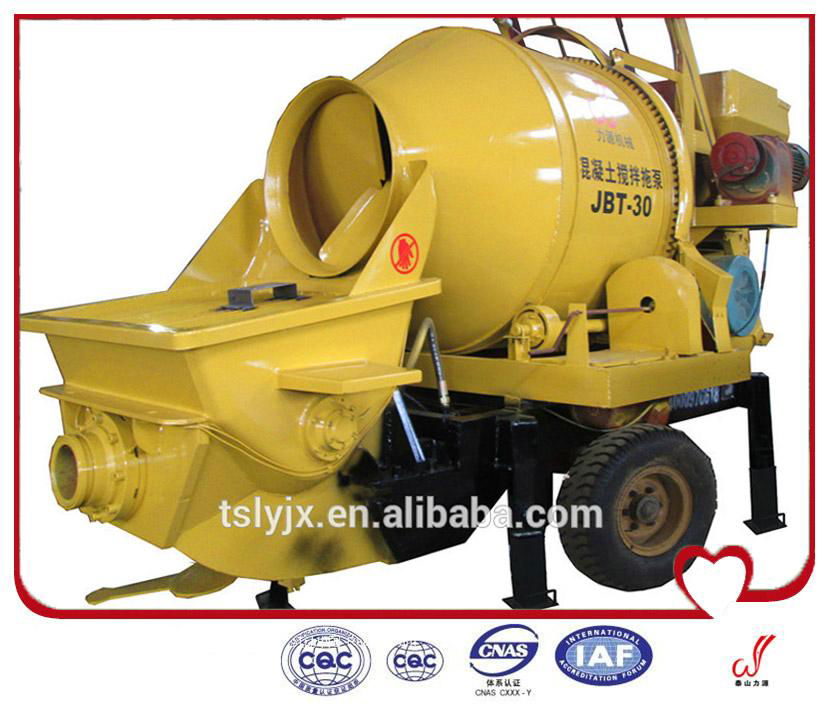 Best price high quality small portable trailer concrete mixer with pump