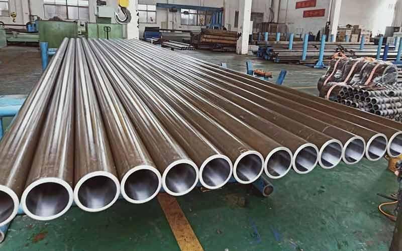 Honed cylinder tube of steel grade ST 52.3, SAE 1020, tolerance H8