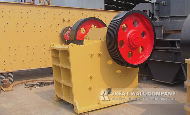 Jaw crusher and impact crusher for sale UAE limestone crushing plant 3