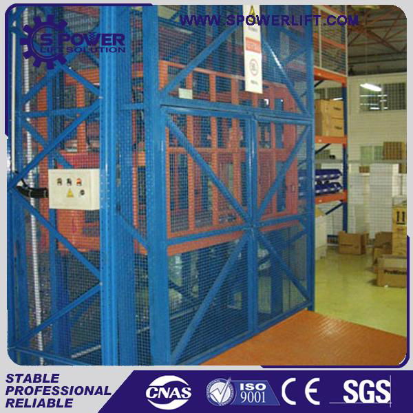 Made in China hydraulic guide rail lift platform warehouse China cargo lift 2