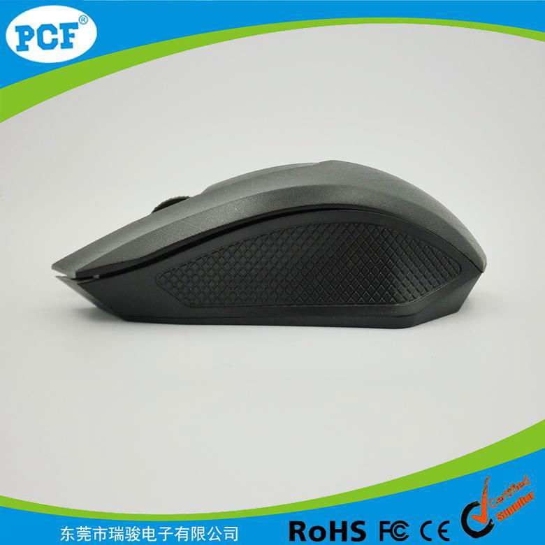 Customized logo 3D ergonomic wired mouse  2