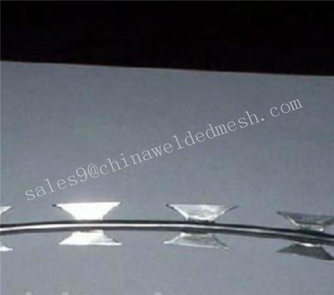 hot-dipped galvanized razor barbed wire