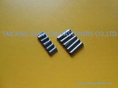  Five oblique Corrugated Fasteners