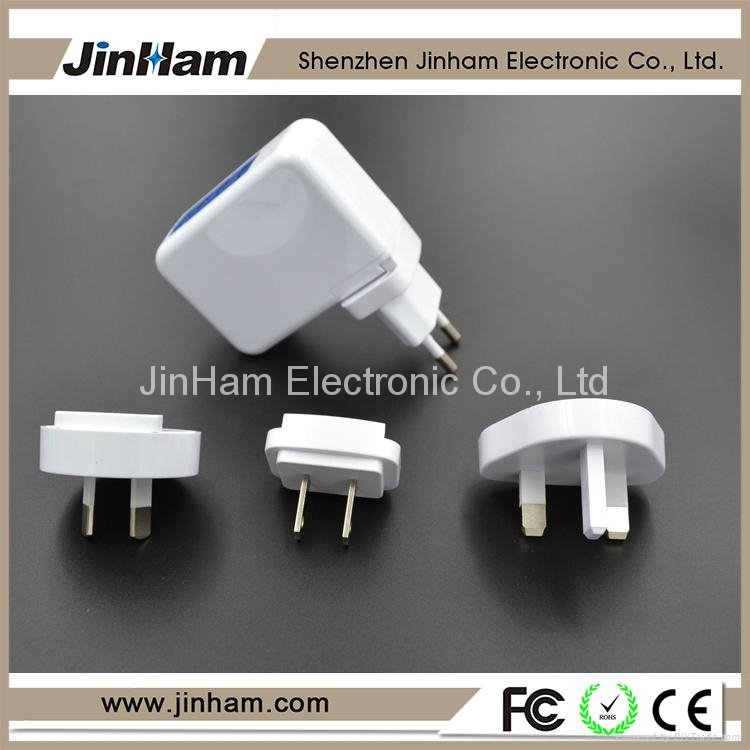 Multiple USB Charger for Mobile Phone, iPad 2