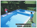 Manual swimming pool cover