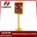 Factory wholesale steel restaurant display sign stand 3