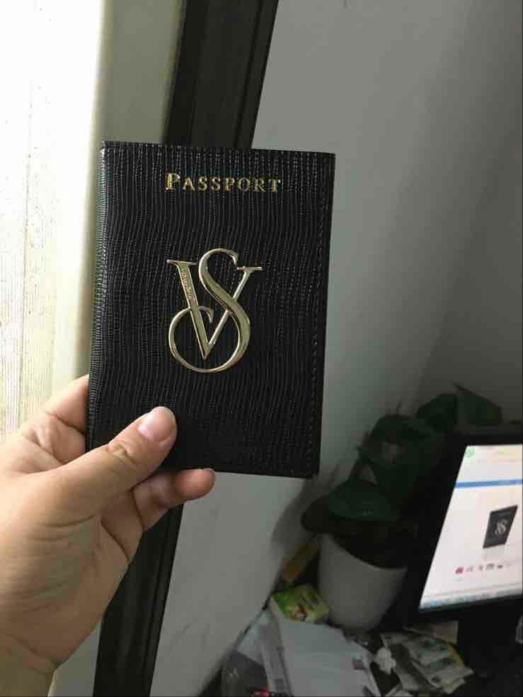 Victoria's Secret passport bag case