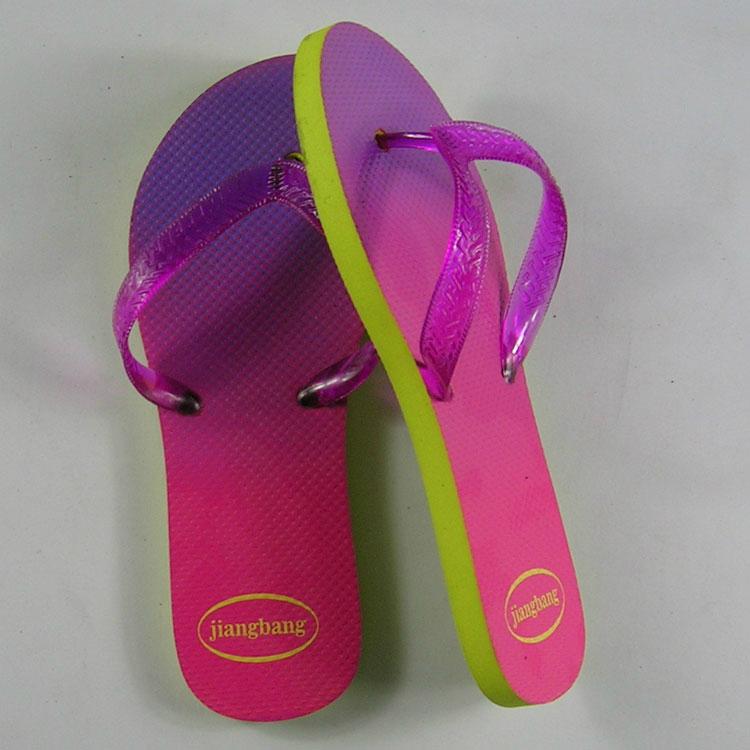 Customized fashionable diy logo summer rubber anti-skid beach slippers