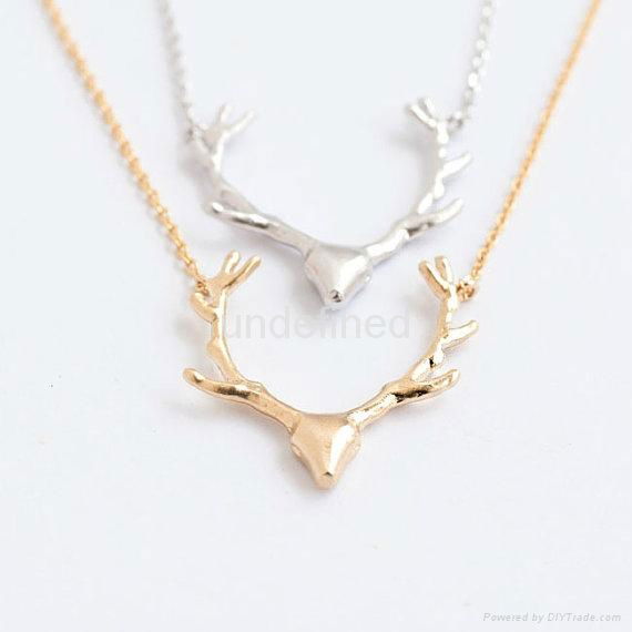 Gold Silver Deer Horn Necklace Tiny Animal Deer Horn Necklace Girl Christmas Gif 3