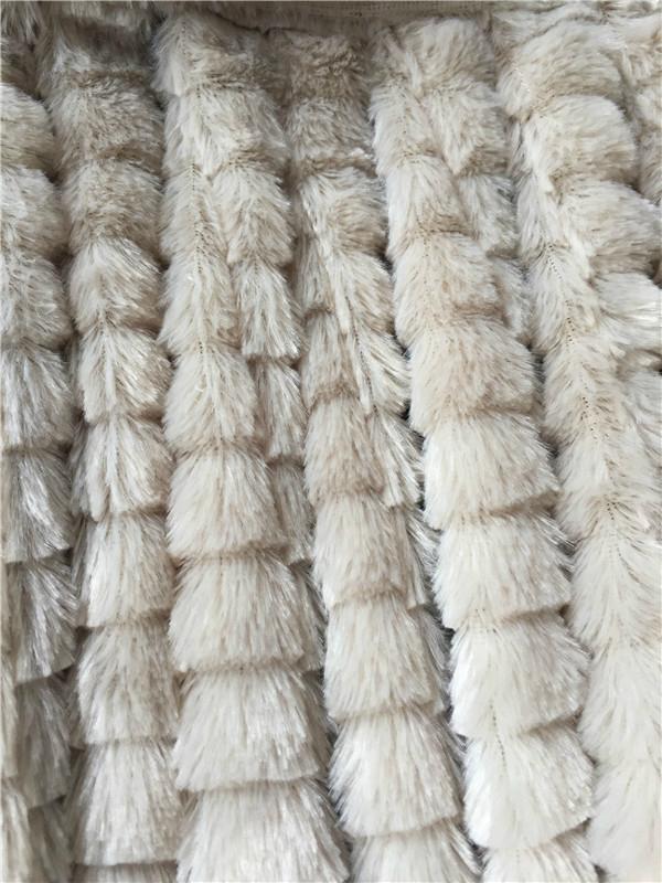 Two Layer Faux Fur Polyester Fleece Blanket With Tassels 3