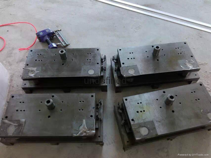 車牌沖壓成型模具 2