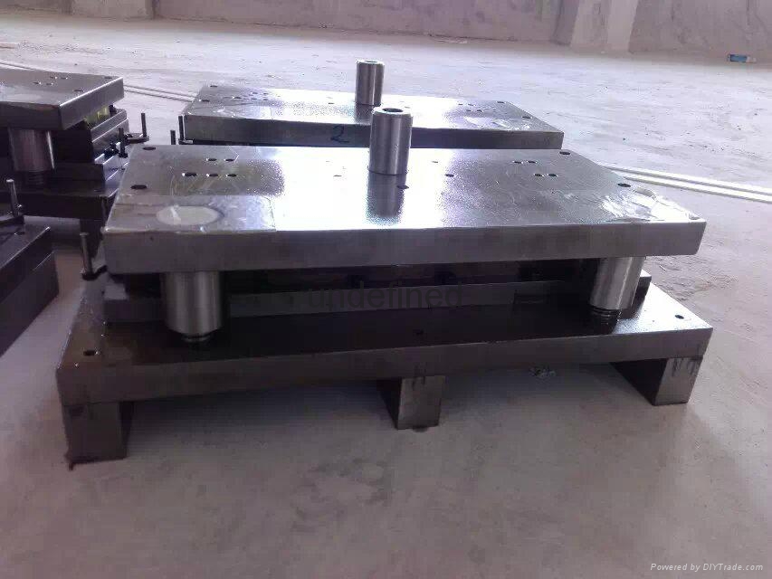 車牌沖壓成型模具 3