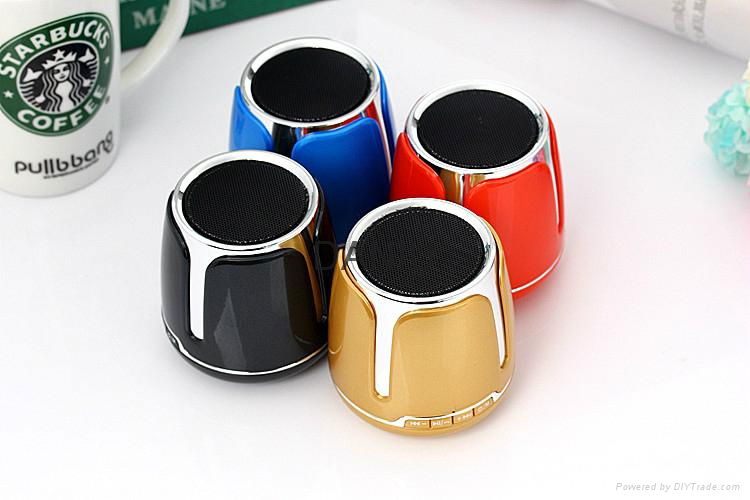 Mini Bluetooth Speaker Small Bluetooth Speaker Car USB Card Small Stereo Compute 4