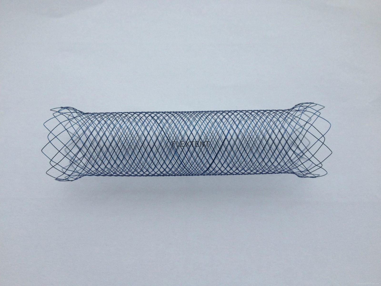 Nitinol metallic uncovered duodenal stent with two ball ends