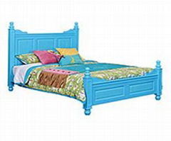 Colorful pine single beds