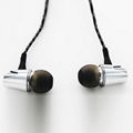  2016 High Quality Metal Earphone With Mic Sound Stereo IN-Ear Wired Earphones 2