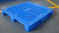 3 Runners open deck plastic pallet L1300*W1300*H160mm  5