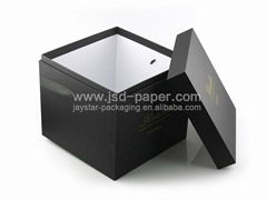 Black cardboard box with gold stamped logo luxury flower box for roses