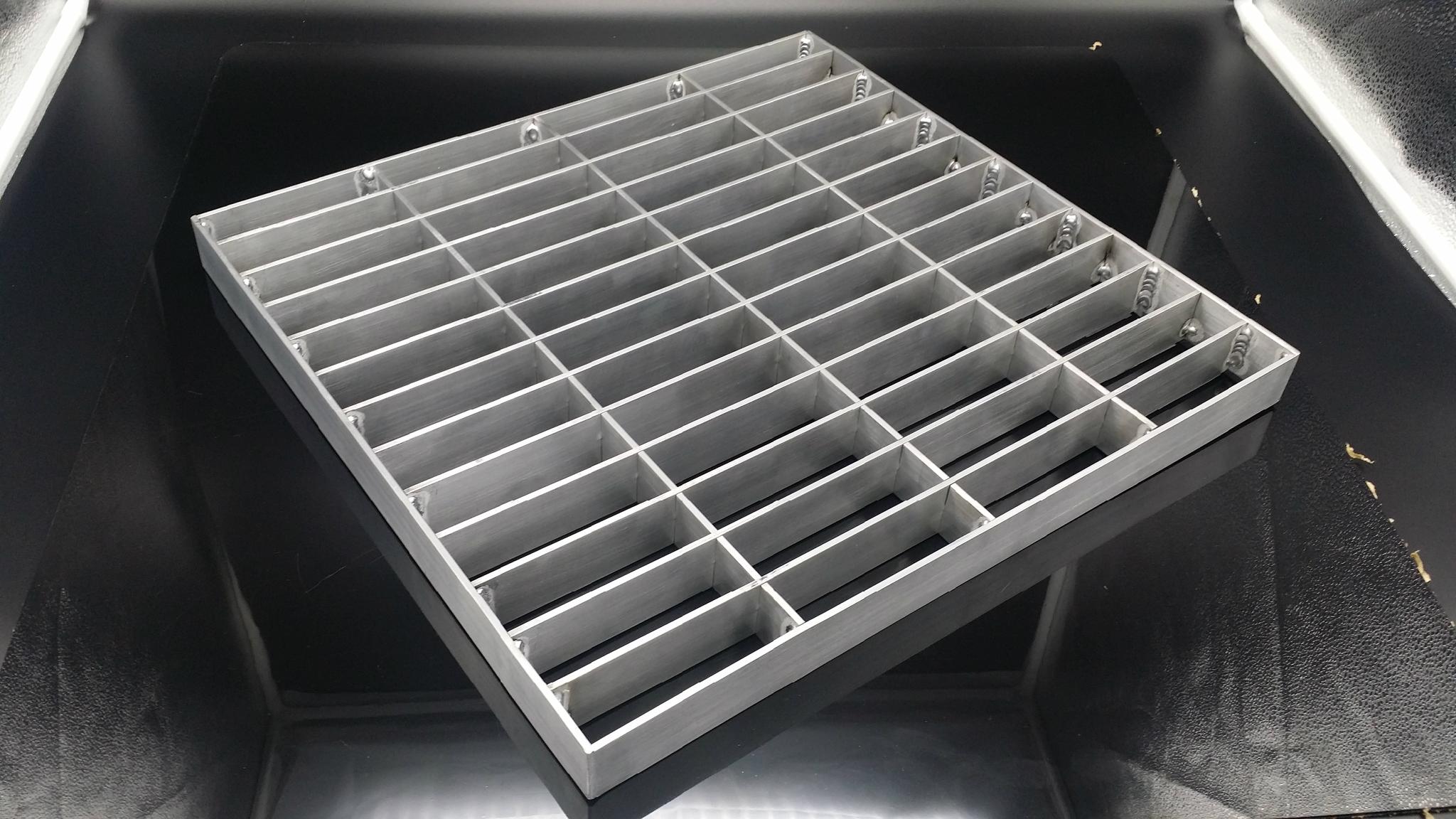 aluminum/stainless press lock grating grate