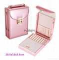 Portable creative leather jewelry box with Metal chain,