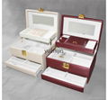 Semi automatic closing leather jewelry box