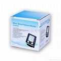 Intelligent voice wrist electronic sphygmomanometer charging 3