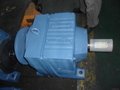 R series blue color helical geared motor for conveyor  4