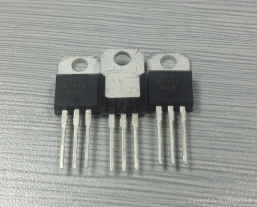 Electronic Component Transistor of BTA12-600B