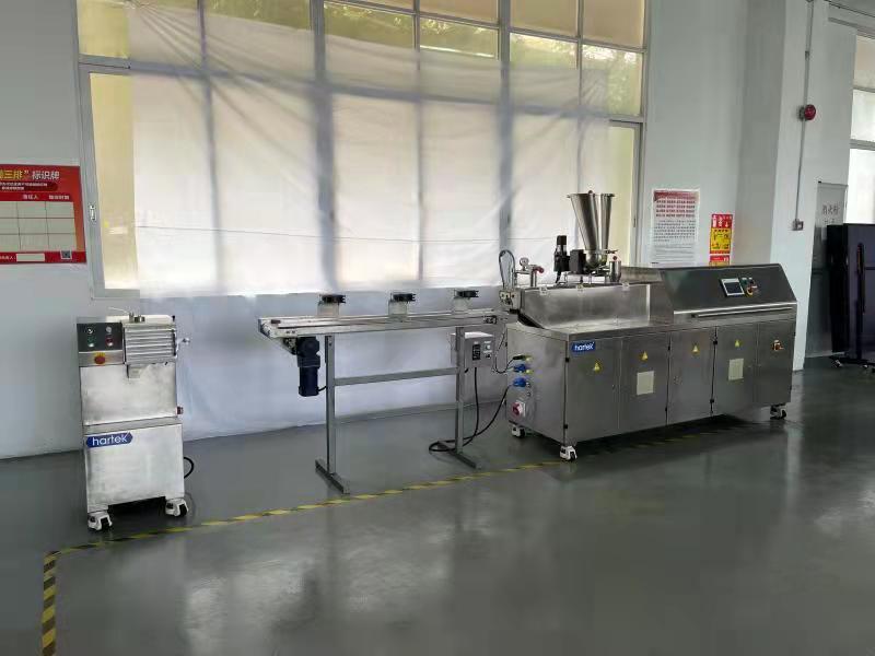 小型雙螺桿擠出機造粒實驗線 3