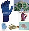 Automatic PVC Gloves Dotting Machine 4