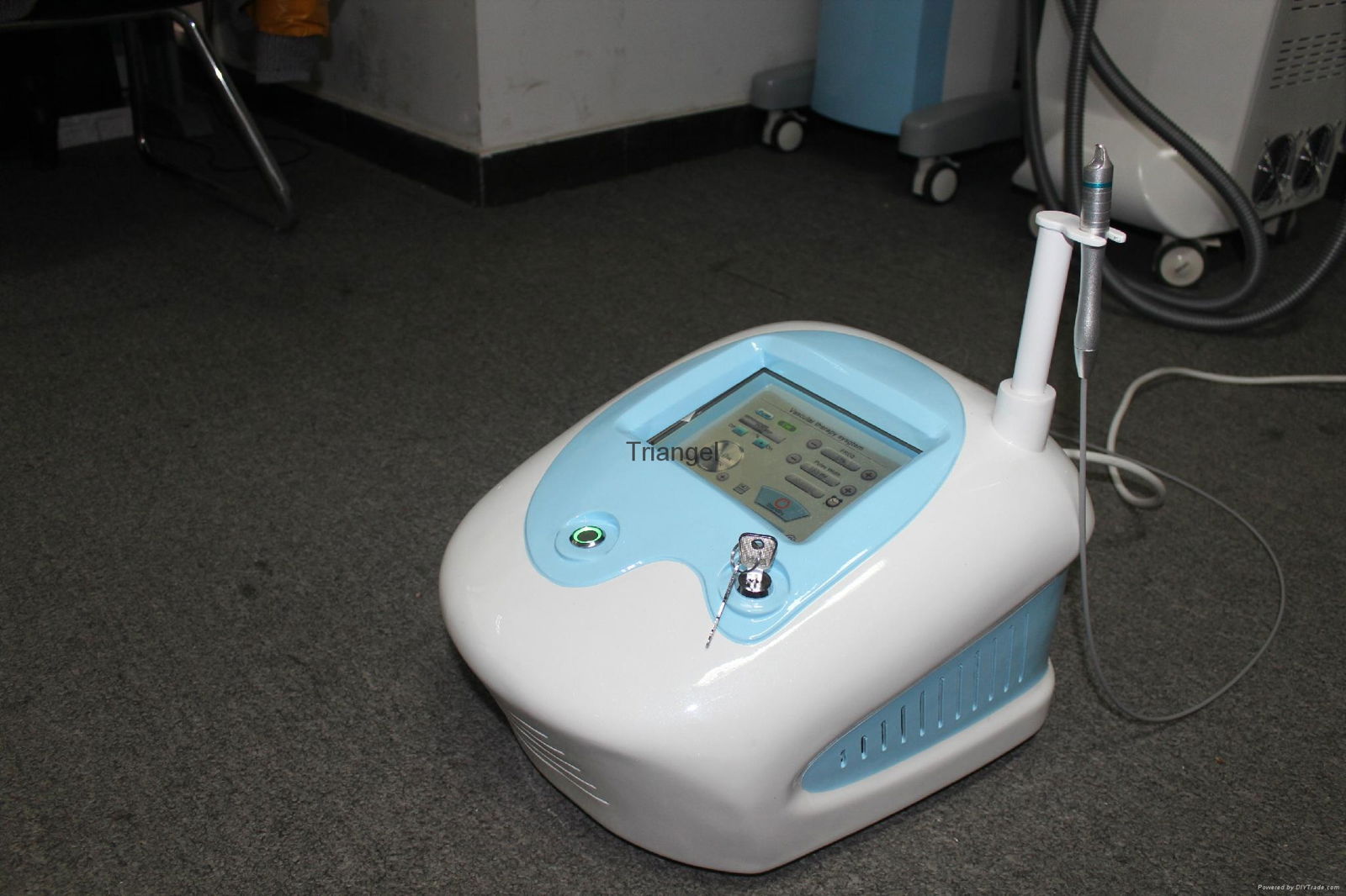 980nm diode laser vascular removal machine made in China 4