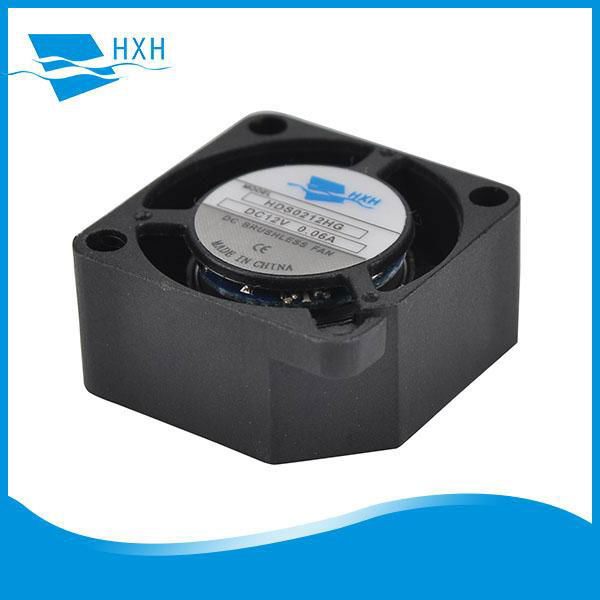 20*20*10MM Electric DC Brushless Small Air Flow Cooling Axial Fan 5V 12V