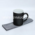 25 oz two-tone ceramic mug with big handle 4