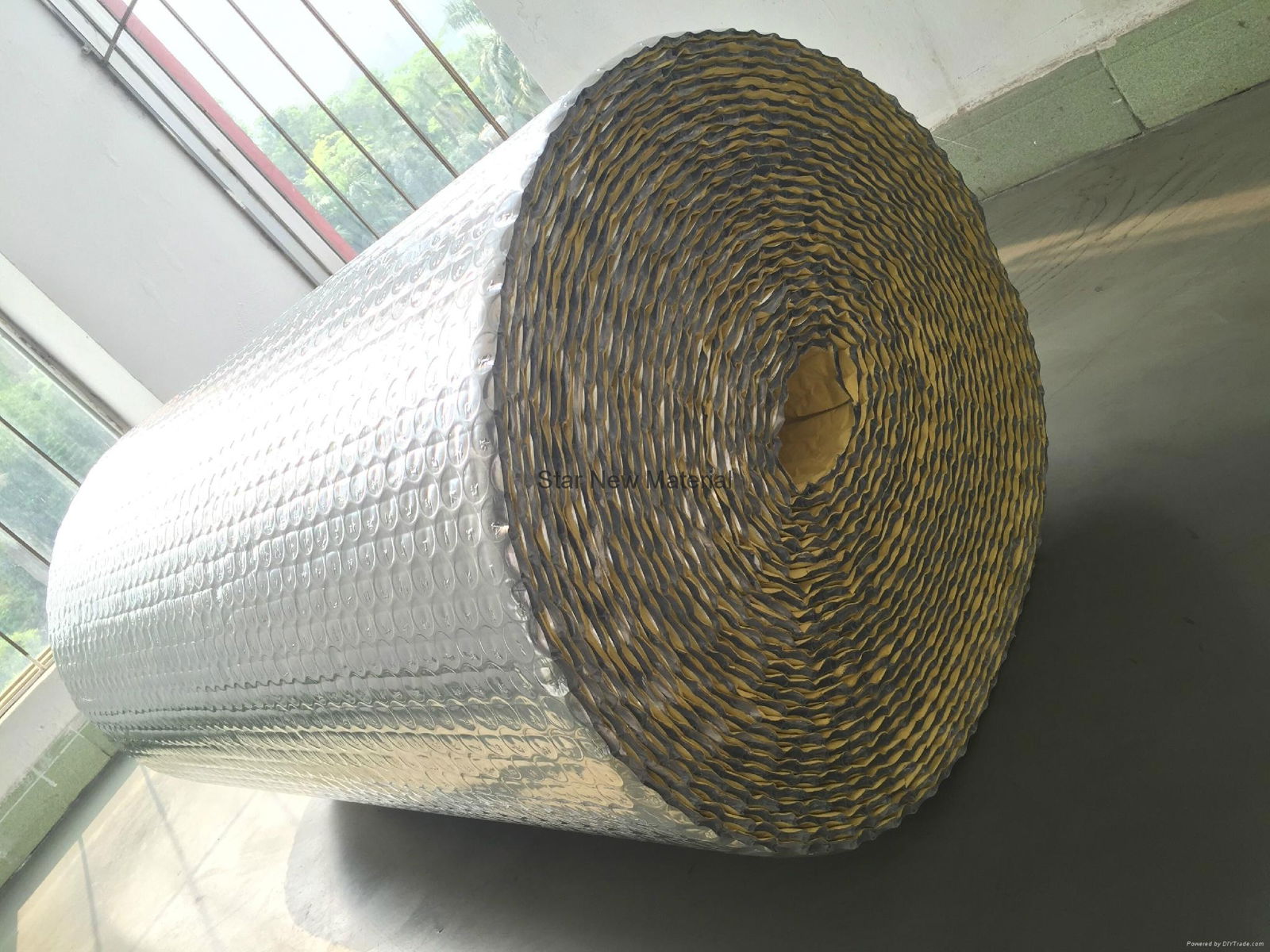 High Reflect Aluminum Foil Insulation materials cool foam 4