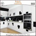 Combine Blacr color and white color wood