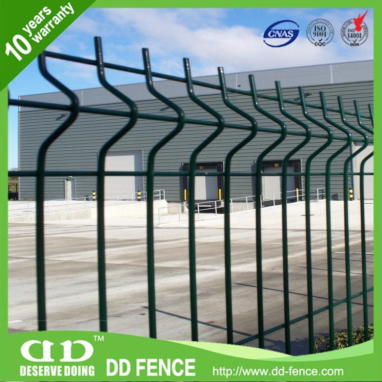 China manufacaturer High quality Profiled wire mesh fence  2