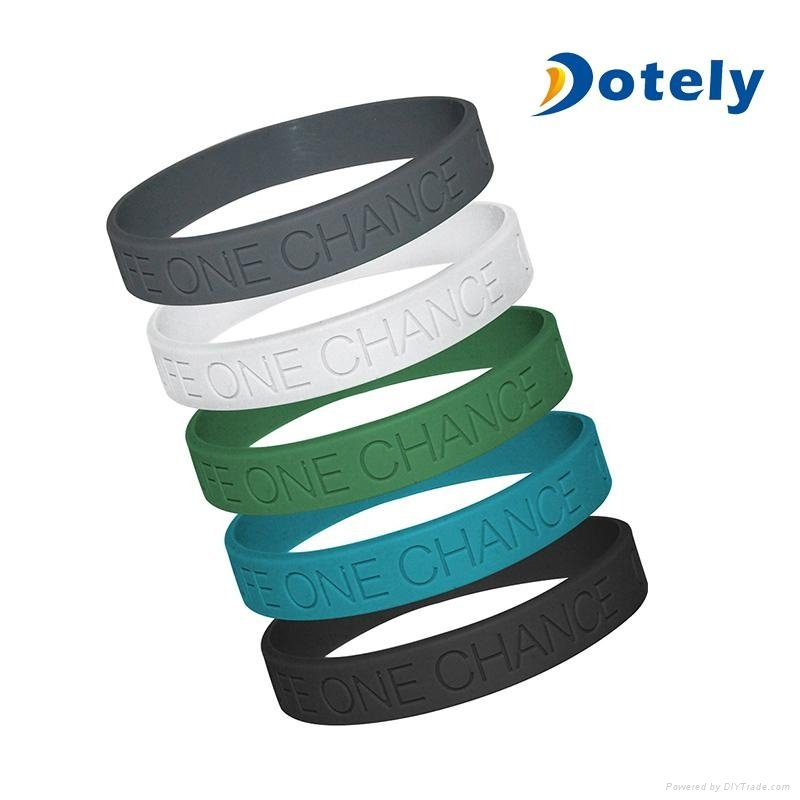Gifts Party Favors Thin Silicone Wristbands Rubber Bracelets 4