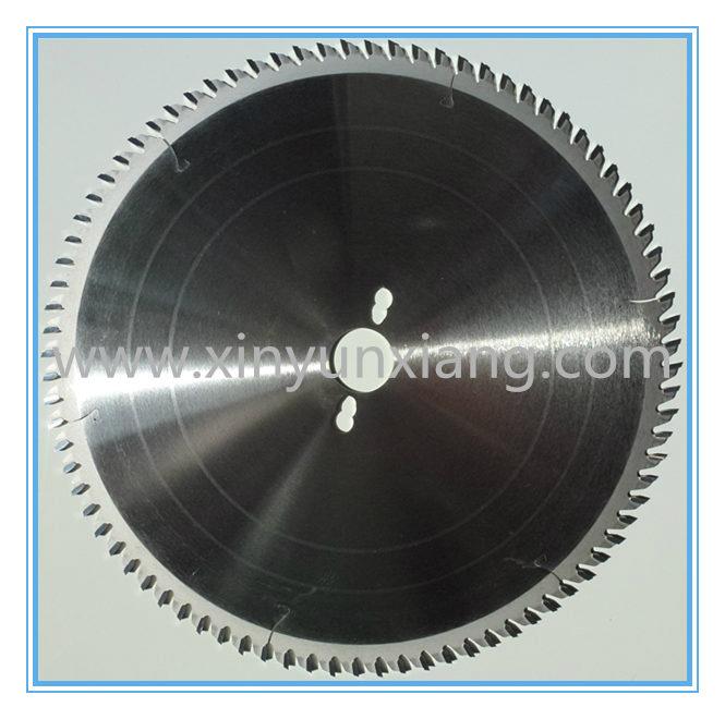 China Manufacture PCD Circular Saw Blade for Wood Tomarkol (China