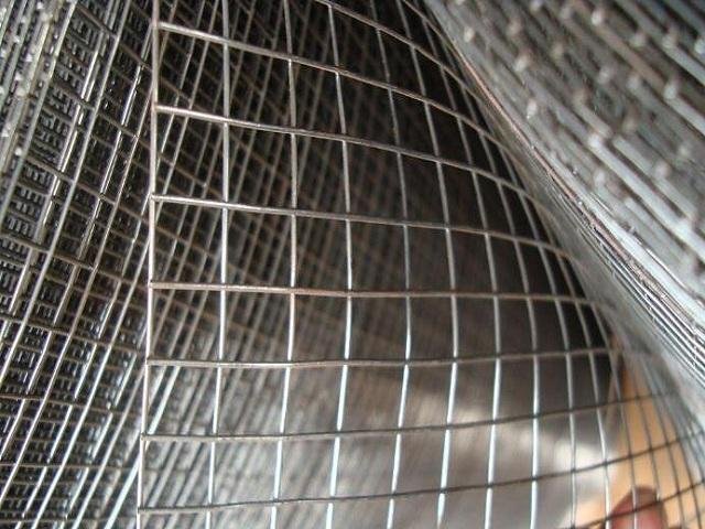 6'x100' Galvanized Welded Wire Mesh and Utilty Fence 4