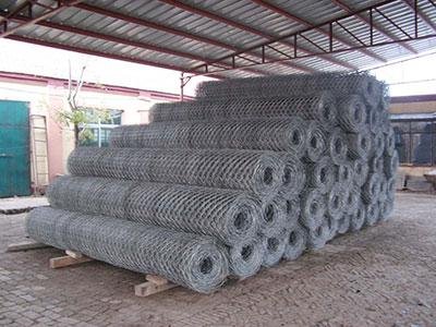 low price tenacity hexagon wire mesh for fencing