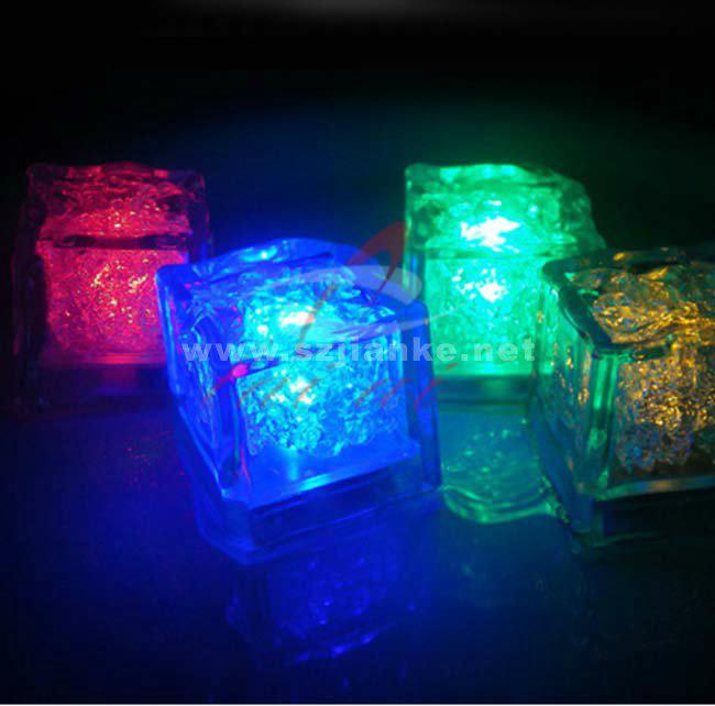 Event & Party Flashing Lighting Ice Cube with Logo Printed (3188)