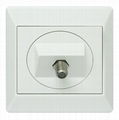 Slet-satellite socket 1