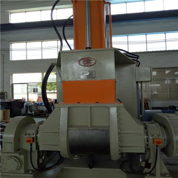 Hydraulic pressurized kneader 2