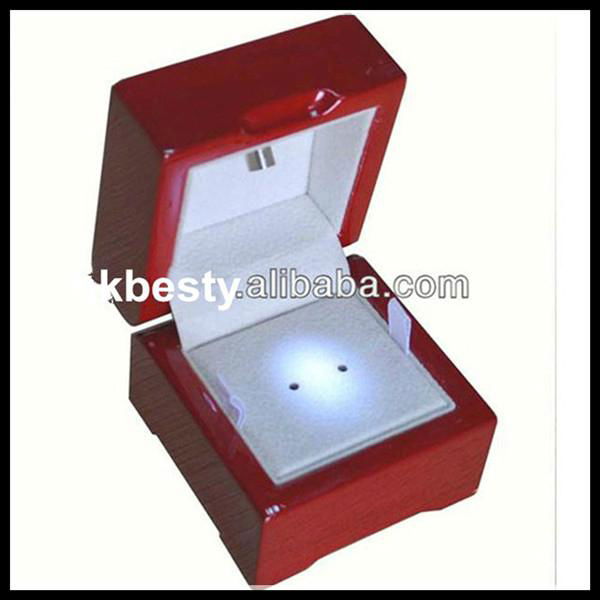 Luxury Piano Color Lacquered Led Jewellery Lighting Box