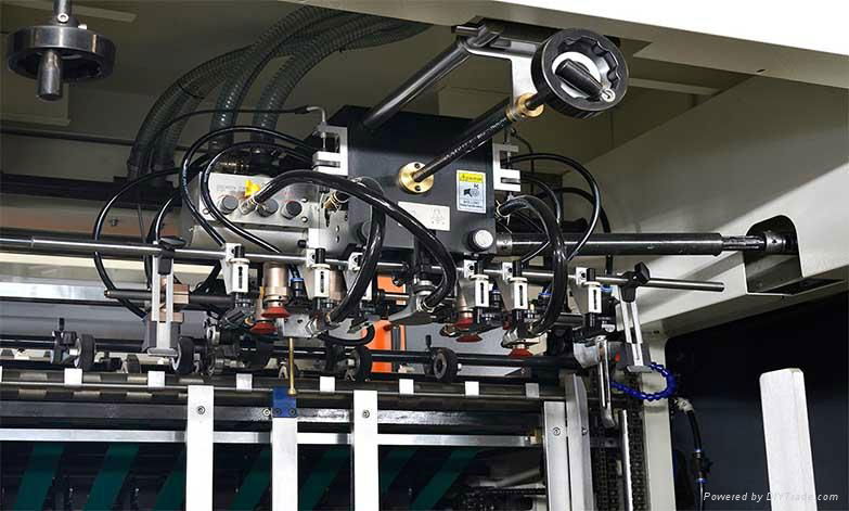 Fully automatic die cutting machine 2