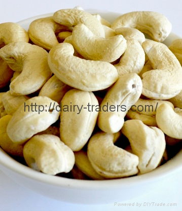 CASHEW KERNELS