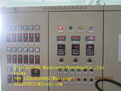 Halogen-free flame retardant cable material granulator