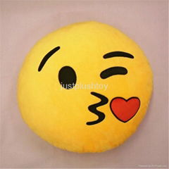 Top selling Dia 35cm Soft Emoji cushion pillow toys