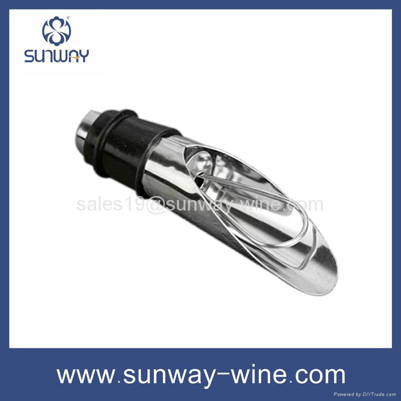 Wine aerator pourer with stopper 3